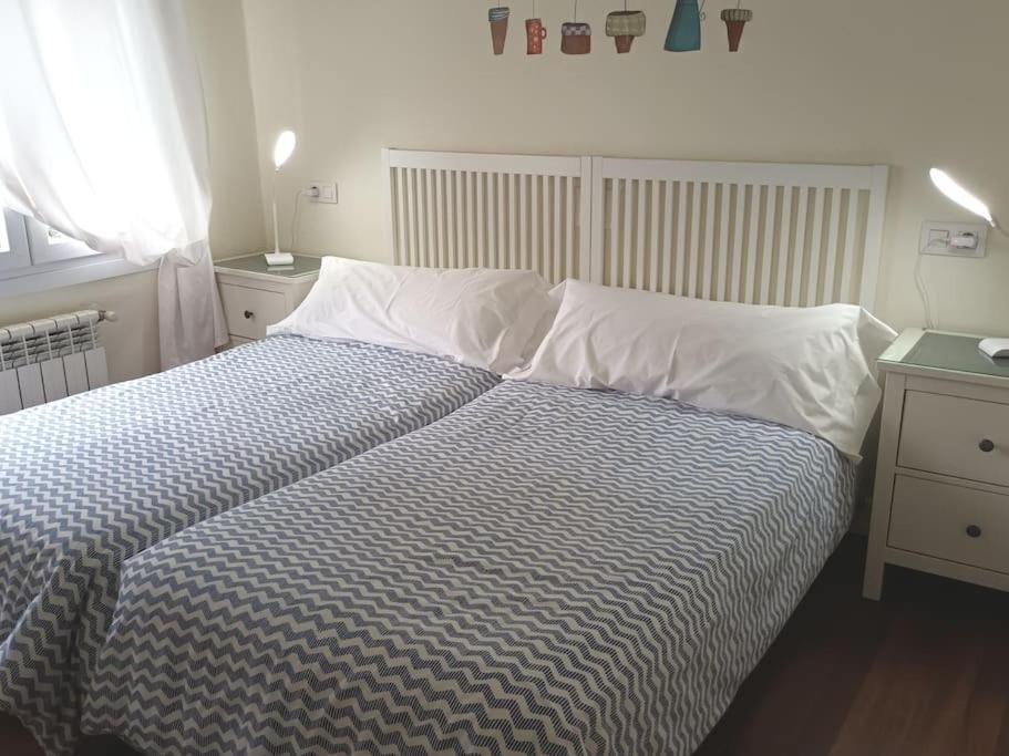 Apartamento En Casa Con Jardin + Garaje. E-Bi-201 Apartment Билбао Екстериор снимка