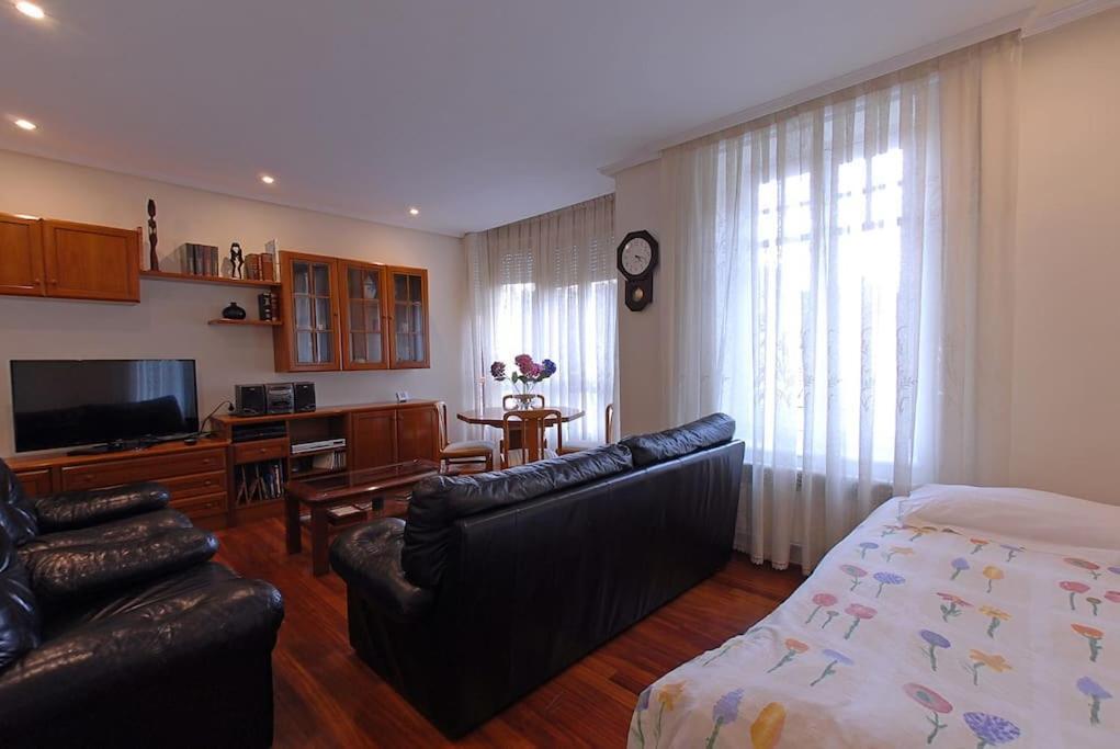 Apartamento En Casa Con Jardin + Garaje. E-Bi-201 Apartment Билбао Екстериор снимка