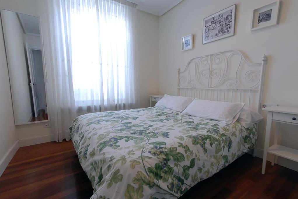 Apartamento En Casa Con Jardin + Garaje. E-Bi-201 Apartment Билбао Екстериор снимка